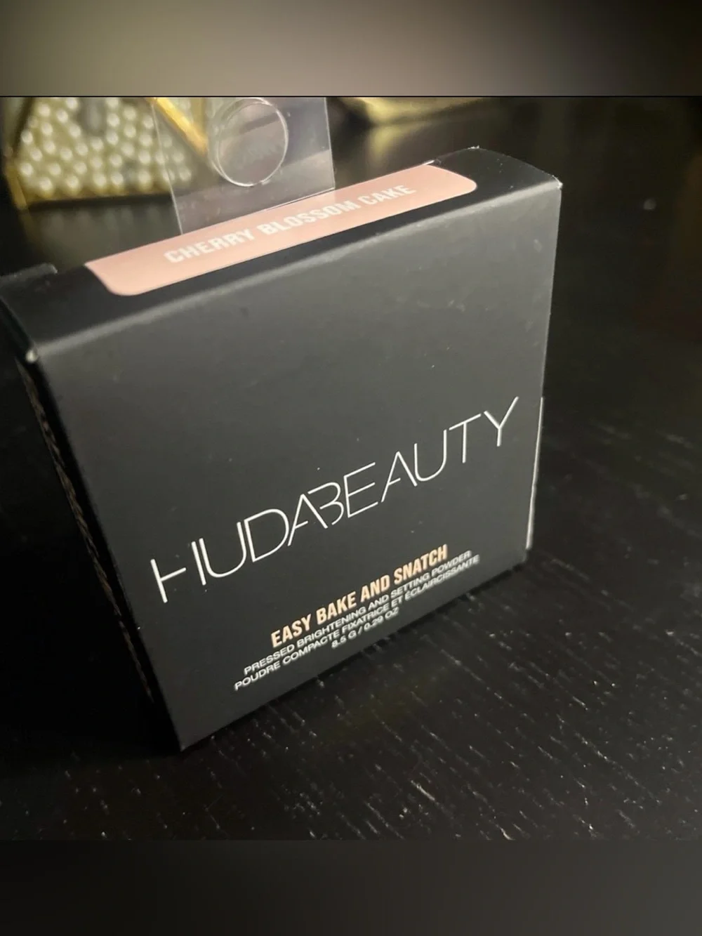 HUDA BEAUTY Easy Bake and Snatch - Cherry Blossom Cake (Soft Pink)